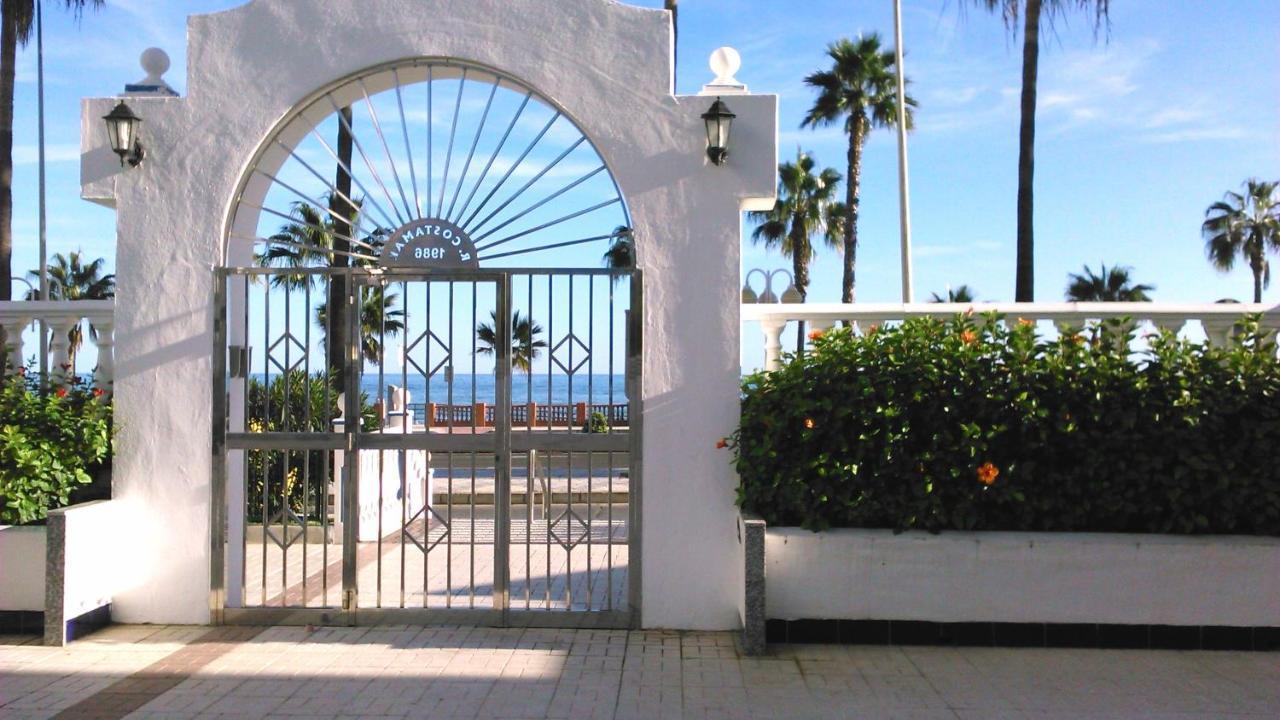 Costamar, Primera Linea De Playa, 3 Dormitorios, 2 Banos, Vistas Al Mar, Internet Wifi Y Garaje, Ideal Parejas Y Familias Benalmadena Luaran gambar