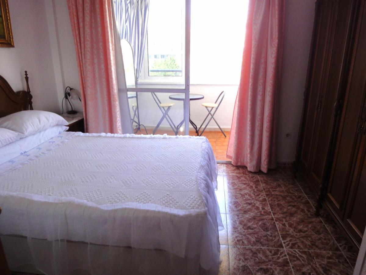 Costamar, Primera Linea De Playa, 3 Dormitorios, 2 Banos, Vistas Al Mar, Internet Wifi Y Garaje, Ideal Parejas Y Familias Benalmadena Luaran gambar