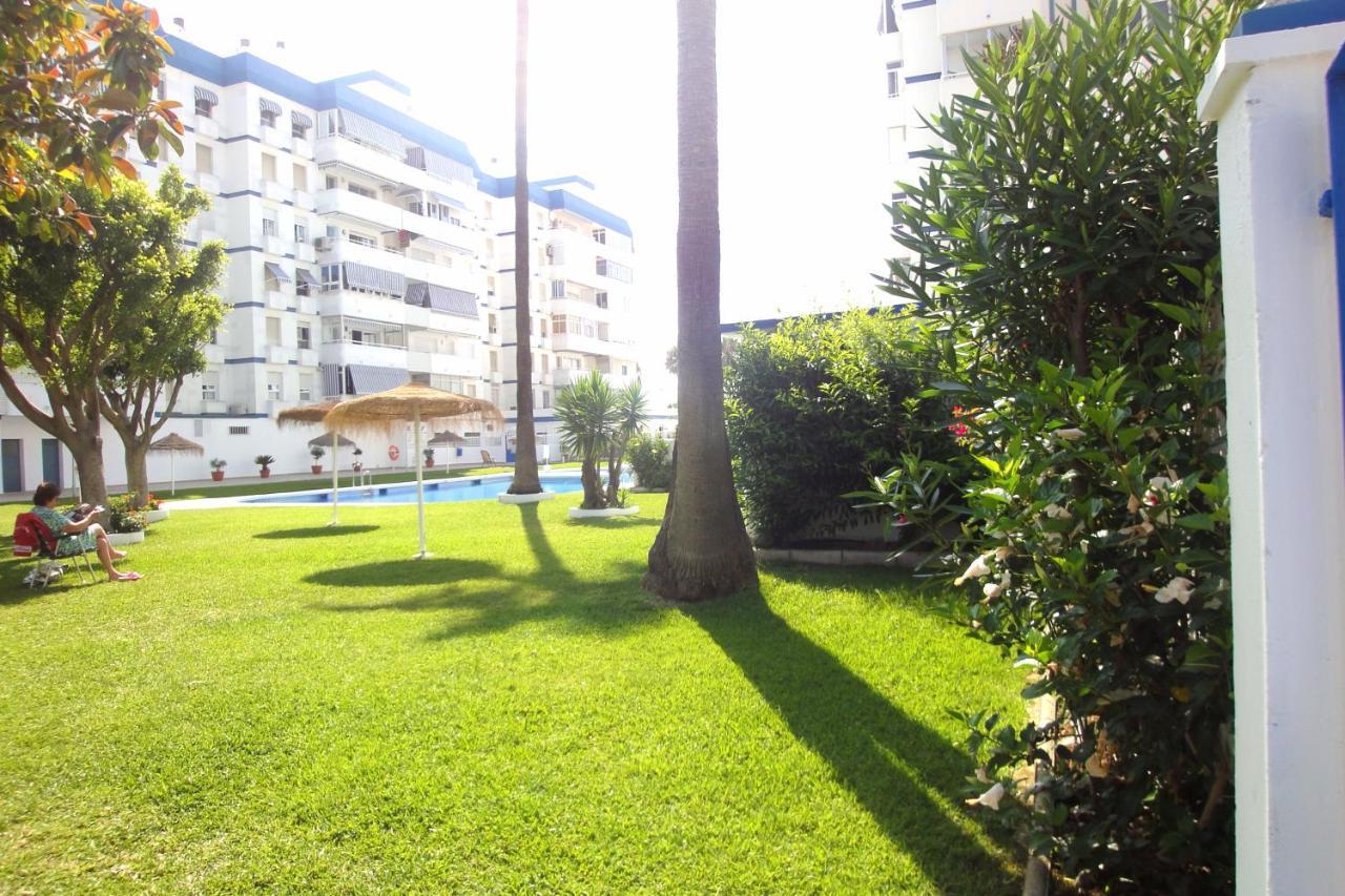 Costamar, Primera Linea De Playa, 3 Dormitorios, 2 Banos, Vistas Al Mar, Internet Wifi Y Garaje, Ideal Parejas Y Familias Benalmadena Luaran gambar